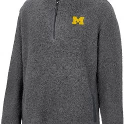 Colosseum Men's Michigan Wolverines Grey Keeping Score Sherpa 1/4 Zip Jacket